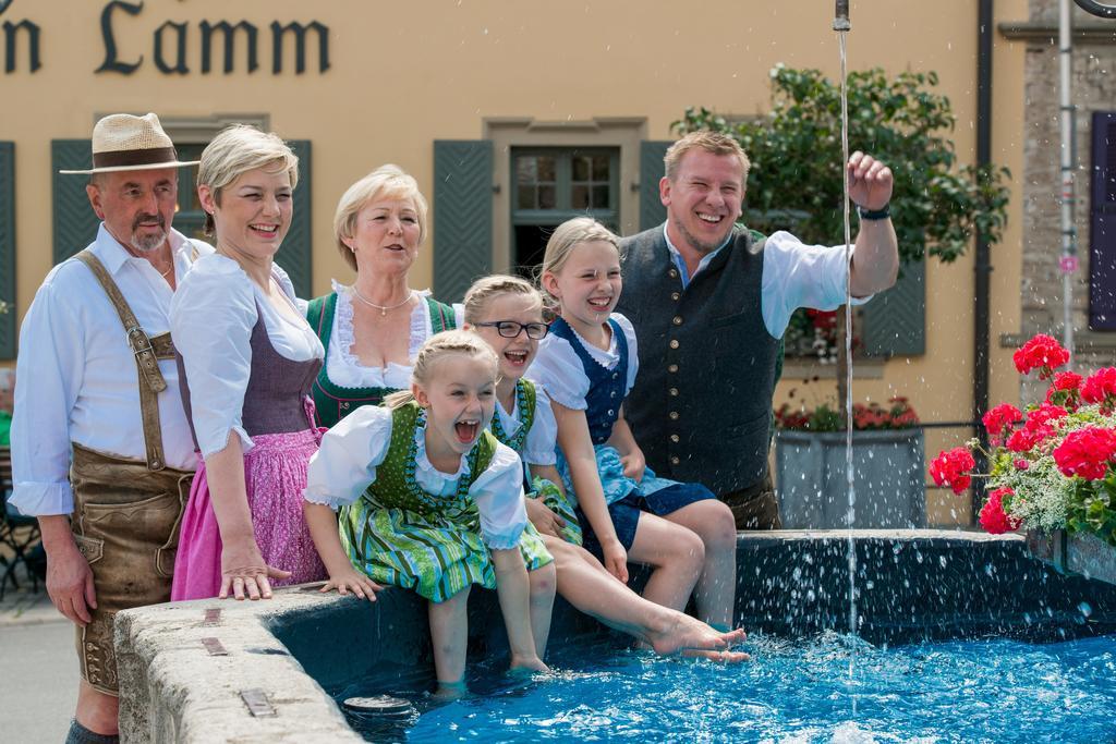 Gasthof Zum Weissen Lamm Зоммерах Экстерьер фото